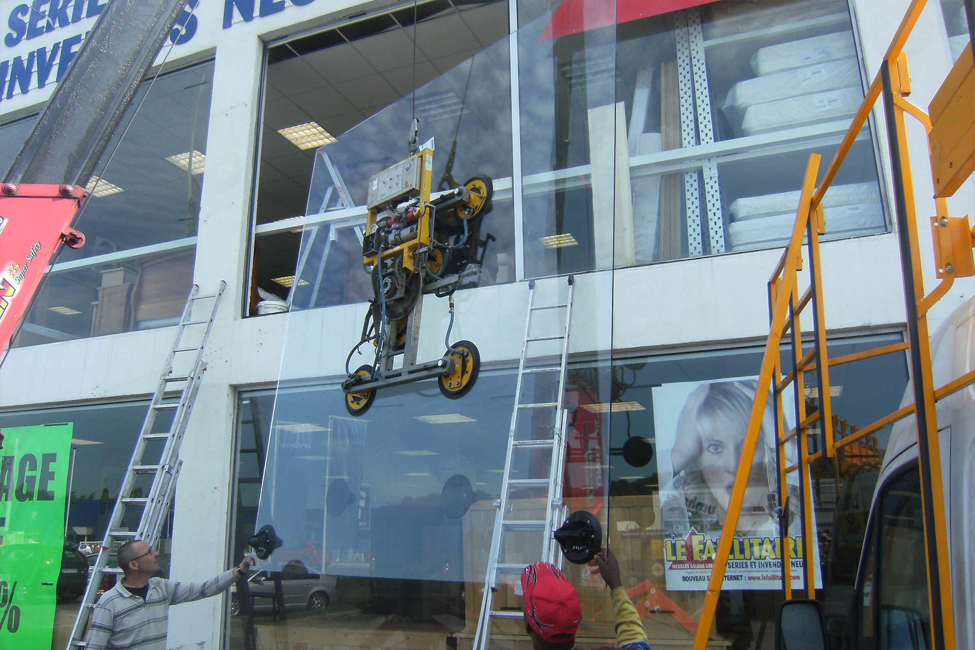 Faillitaire placement de vitrine